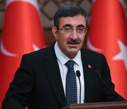 “2025 sonu yüzde 20 altında enflasyon hedefliyoruz”