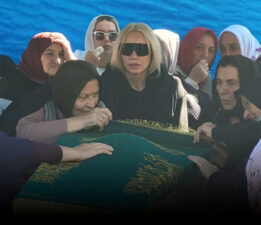 Babası son yolculuğuna uğurlandı