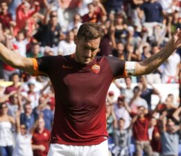 Francesco Totti, 48 yaşında futbola dönebilir