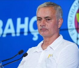 Jose Mourinho: Bu sezon ve gelecek sezon Fenerbahçe’nin başındayım