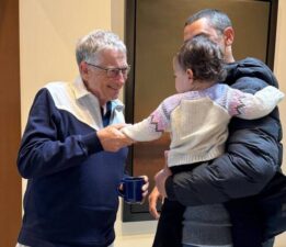 Bill Gates’e yeni torun geldi