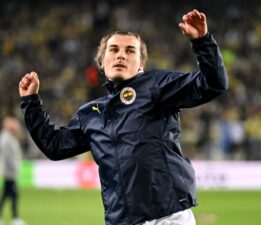 Fenerbahçe’de Çağlar Söyüncü sakatlandı