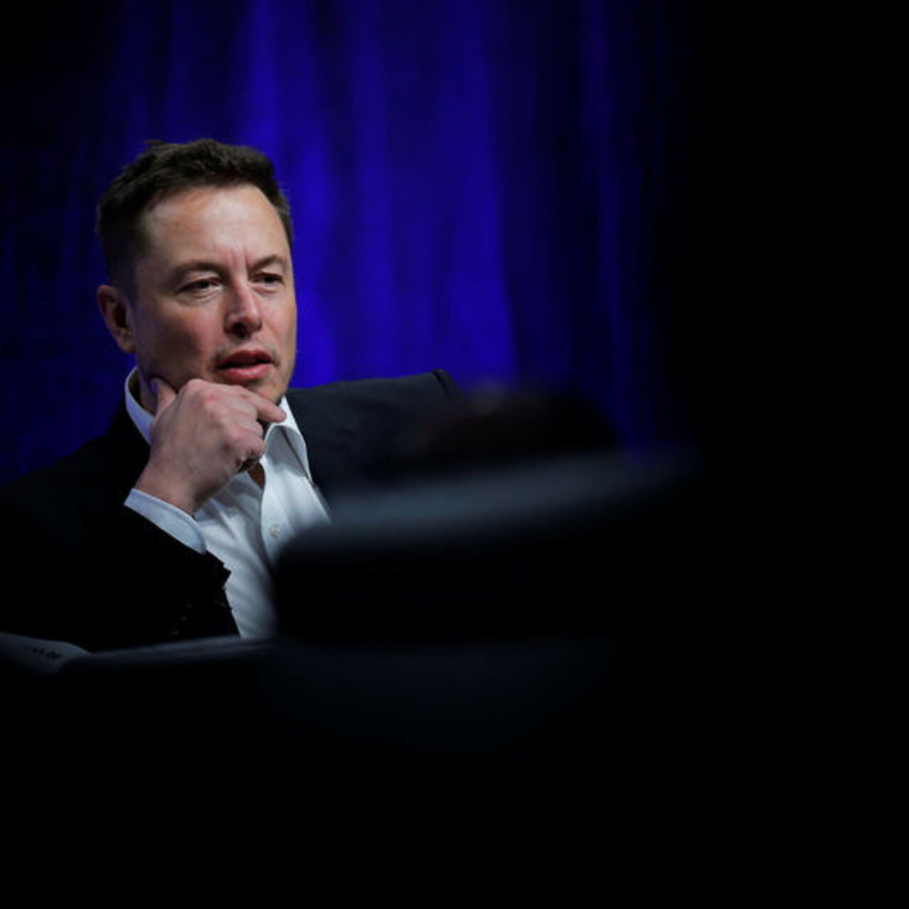 Musk’tan şimdi de Linkedin’e gönderme