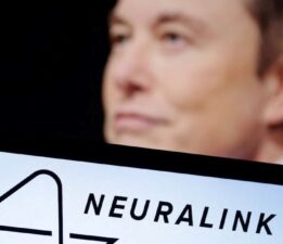 Neuralink’ten tarihi adım: Beyin çipiyle robotik kollar kontrol edilecek!