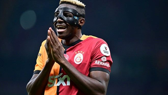 Okan Buruk sözleşme ayrıntısını açıkladı: Osimhen Galatasaray’da kalacak mı?