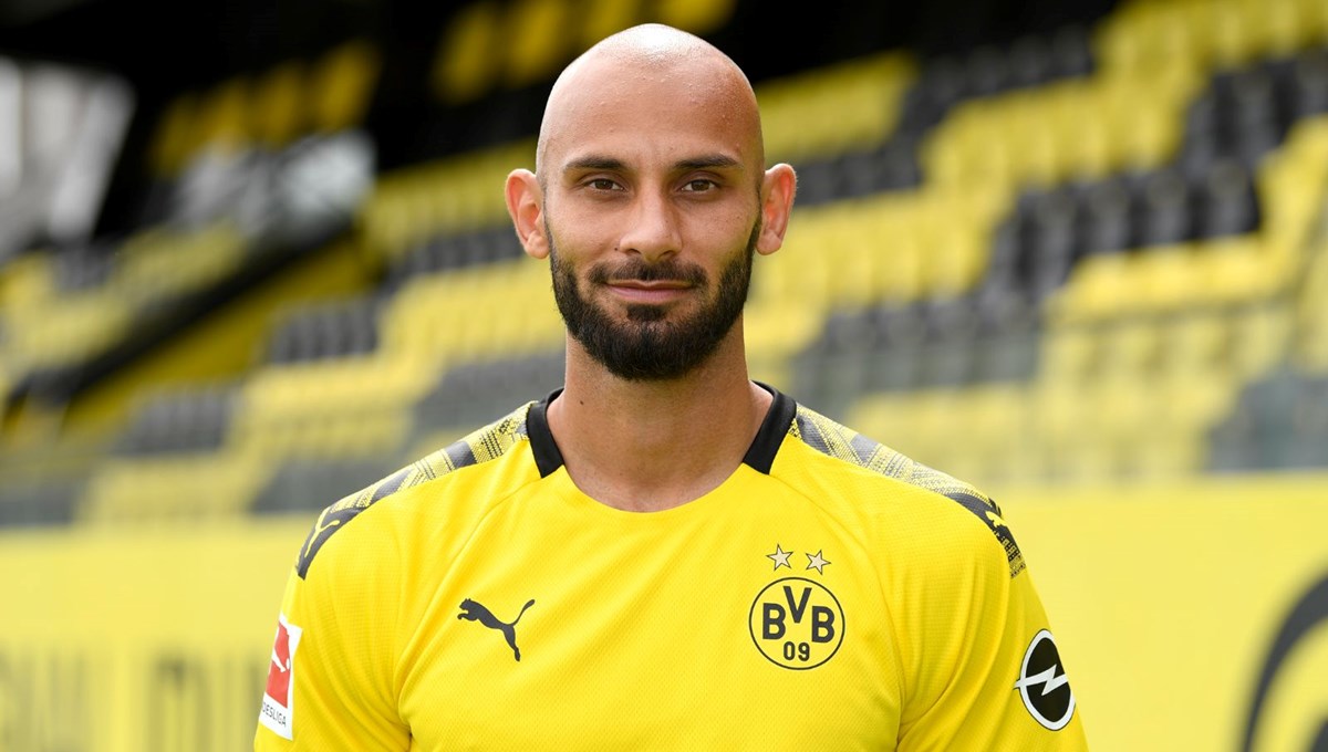 Ömer Toprak futbola veda etti