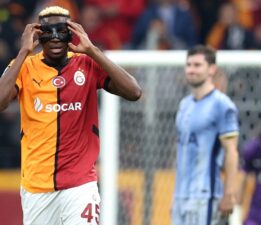 Osimhen için Fenerbahçe iddiası: Ezeli rakipler bonservis yarışında