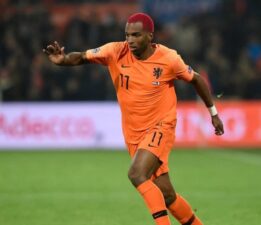 Ryan Babel futbolu bıraktı