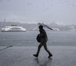 Balkanlardan soğuk hava geldi | Sıcaklık hızla düşecek: Cuma gününe dikkat!