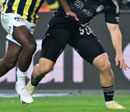 Beşiktaş-Fenerbahçe derbilerinde 19 kırmızı ve 185 sarı kart