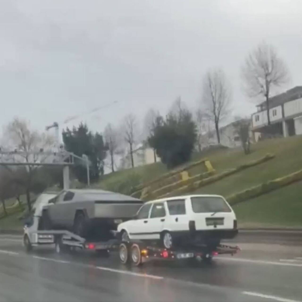 Cybertruck ve Kartal aynı kaderi paylaştı