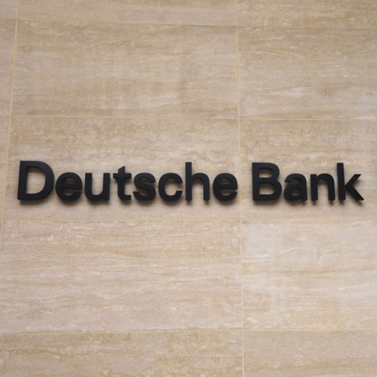 Deutsche Bank: “Türkiye İstikrara Giden Kademeli Yol”