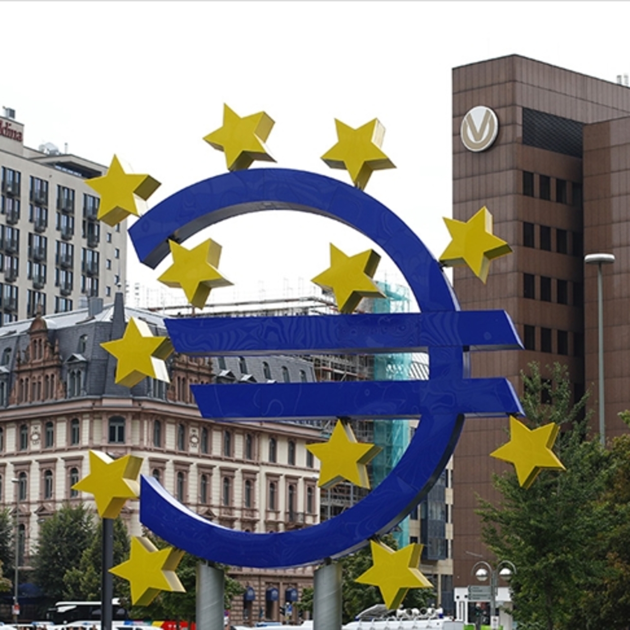 Euro Bölgesi’nin ekonomisi kasımda daraldı