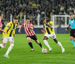 Fenerbahçe Avrupa yenilgisinin ardından galibiyet peşinde: Başakşehir maçı ilk 11’leri belli oldu