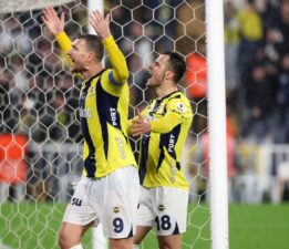 Fenerbahçe, Başakşehir karşısında golcüleriyle güldü