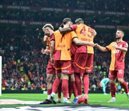 Galatasaray ilk 8 yolunda kritik deplasmanda: Malmö maçı ilk 11’leri belli oldu