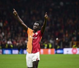 Galatasaray’da Davinson Sanchez şoku: Oyuna devam edemedi