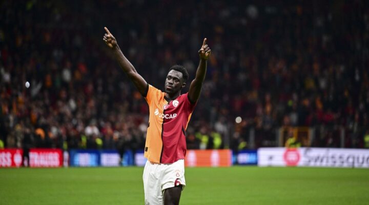 Galatasaray’da ilk yarı raporu: En çok kart gören Davinson Sanchez