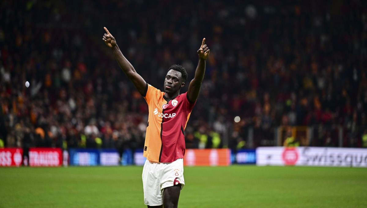 Galatasaray’da ilk yarı raporu: En çok kart gören Davinson Sanchez