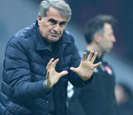 Şenol Güneş derbi sonrası isyan etti: Filler tepişiyor, çimler eziliyor!