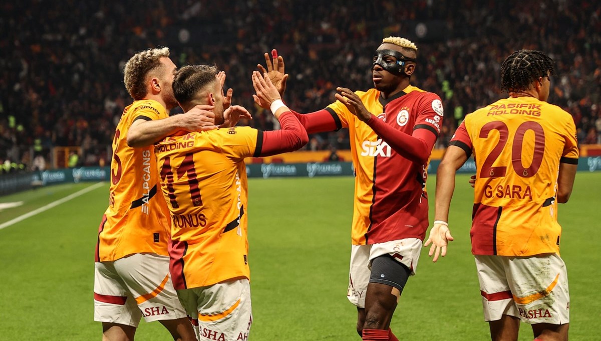 Canlı anlatım: Galatasaray, Başakşehir’e konuk oluyor