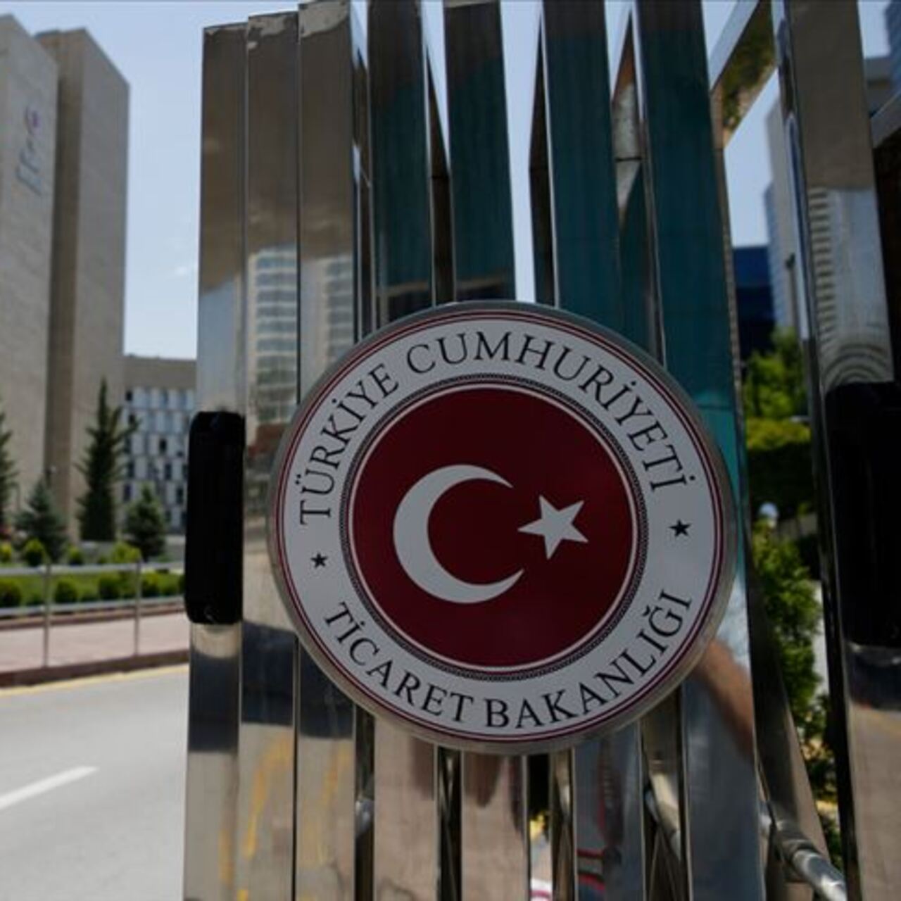 Ticaret Bakanlığı’ndan 2024’te 6,8 milyar liralık ceza