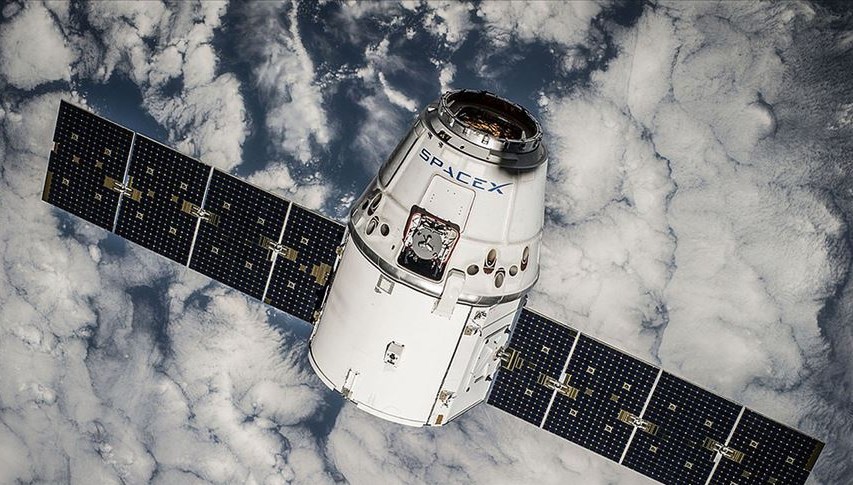 SpaceX, casus uydu “NROL-57″yi uzaya fırlattı