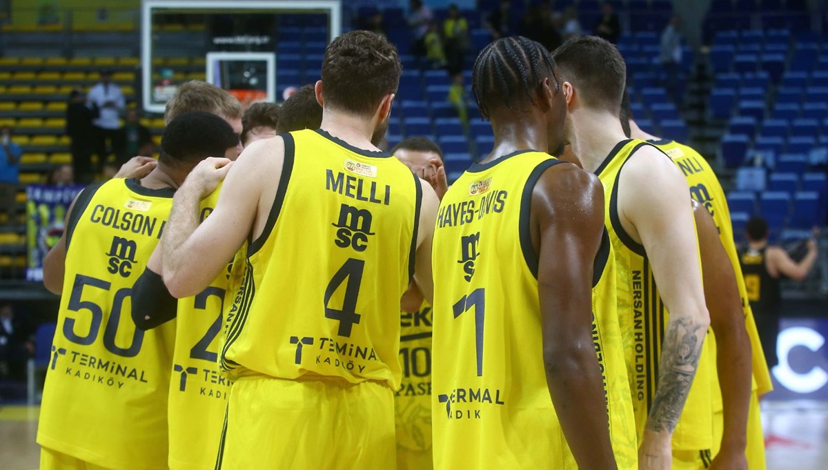 Anadolu Efes ile Fenerbahçe Beko’nun lig maçlarına erteleme