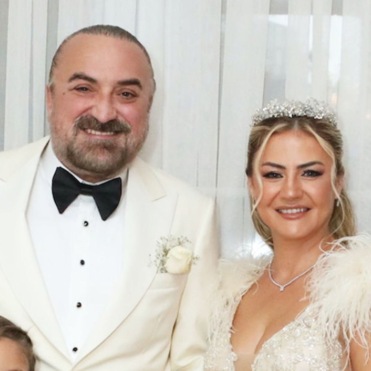 Bizimkisi aşktı