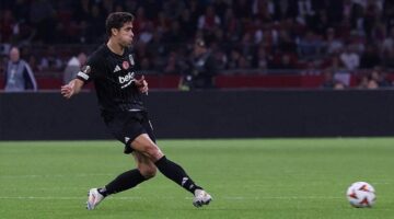 Derbi öncesi Beşiktaş’ın stoper hattından iki kötü haber