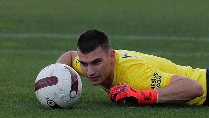 Fenerbahçe’de Livakovic gözden çıkarıldı
