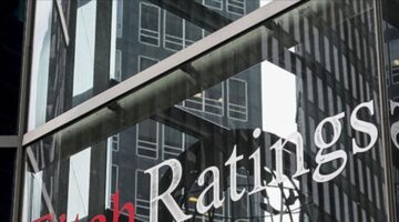 Fitch, küresel büyüme tahminini düşürdü