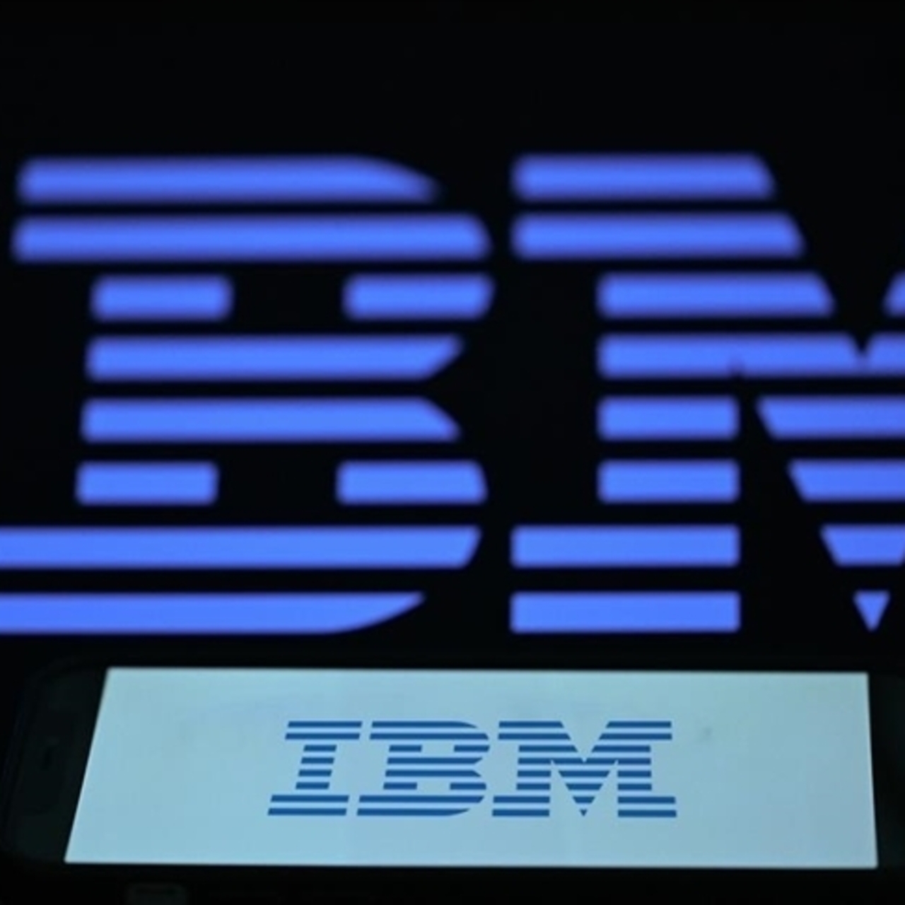 IBM, ABD’ye 5 yılda 150 milyar dolar yatırım yapacak