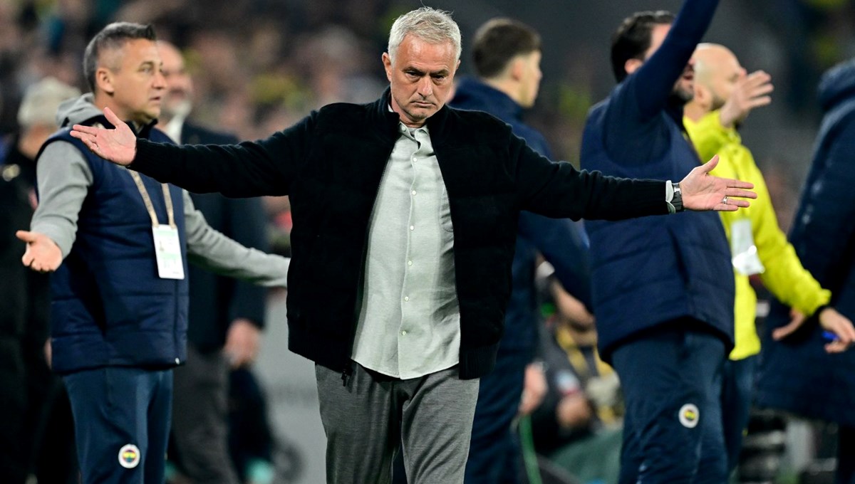 Jose Mourinho 6 futbolcunun üstünü çizdi