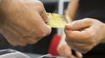 Kartlı ödemeler martta 1,75 trilyon lira oldu