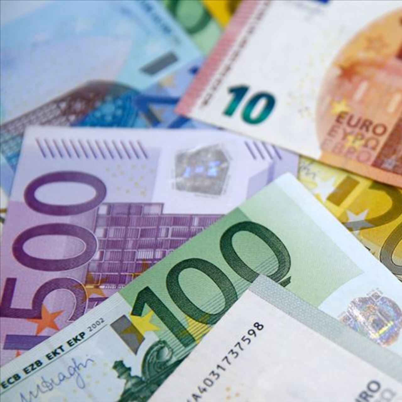 Martta en yüksek getiri Euro’dan