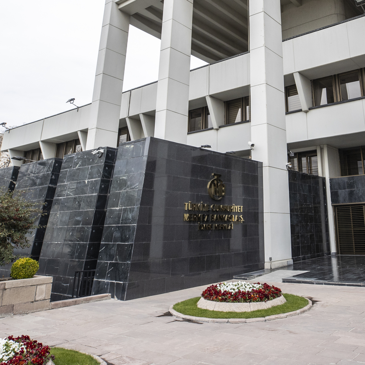Rezervlerde 2.2 milyar dolarlık gerileme