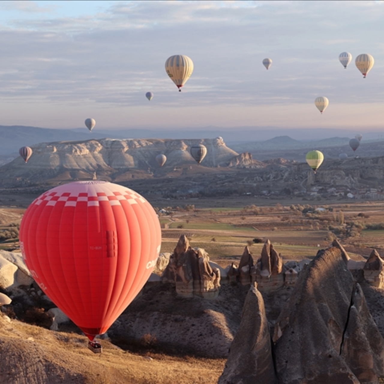 Sıcak hava balonuyla uçan turist sayısı rekor kırdı
