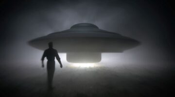 UFO uzmanından uzaylı uyarısı: “Masum insanları öldürüyorlar”