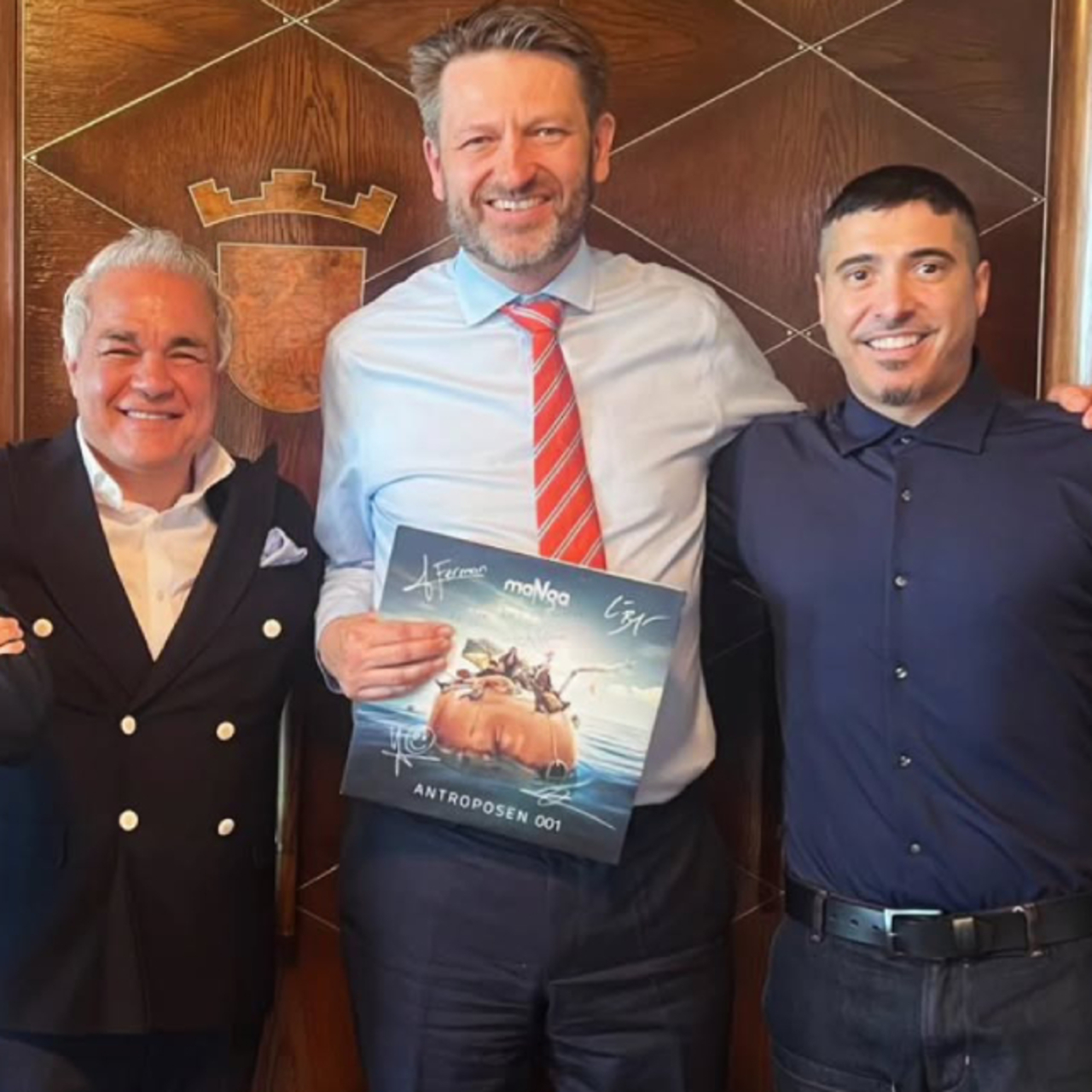 Ünlü şarkıcı Oslo Parlementosu’nda