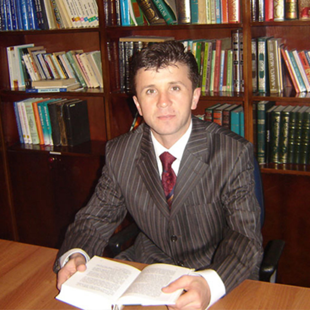 Vefat etti