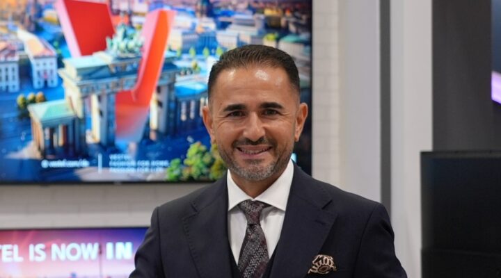 Vestel CEO’su görevinden ayrılıyor