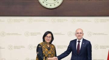 Bakan Şimşek, Endonezya Maliye Bakanı ile görüştü