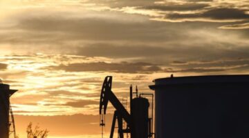 Brent petrolün varili 65,04 dolardan işlem görüyor