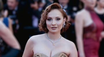 Hamile olduğunu Cannes’da açıkladı