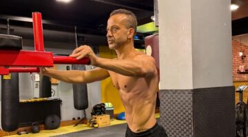 Hastane yatağından kalkıp spora koştu