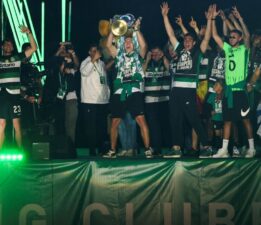 Sporting mutlu sona ulaştı