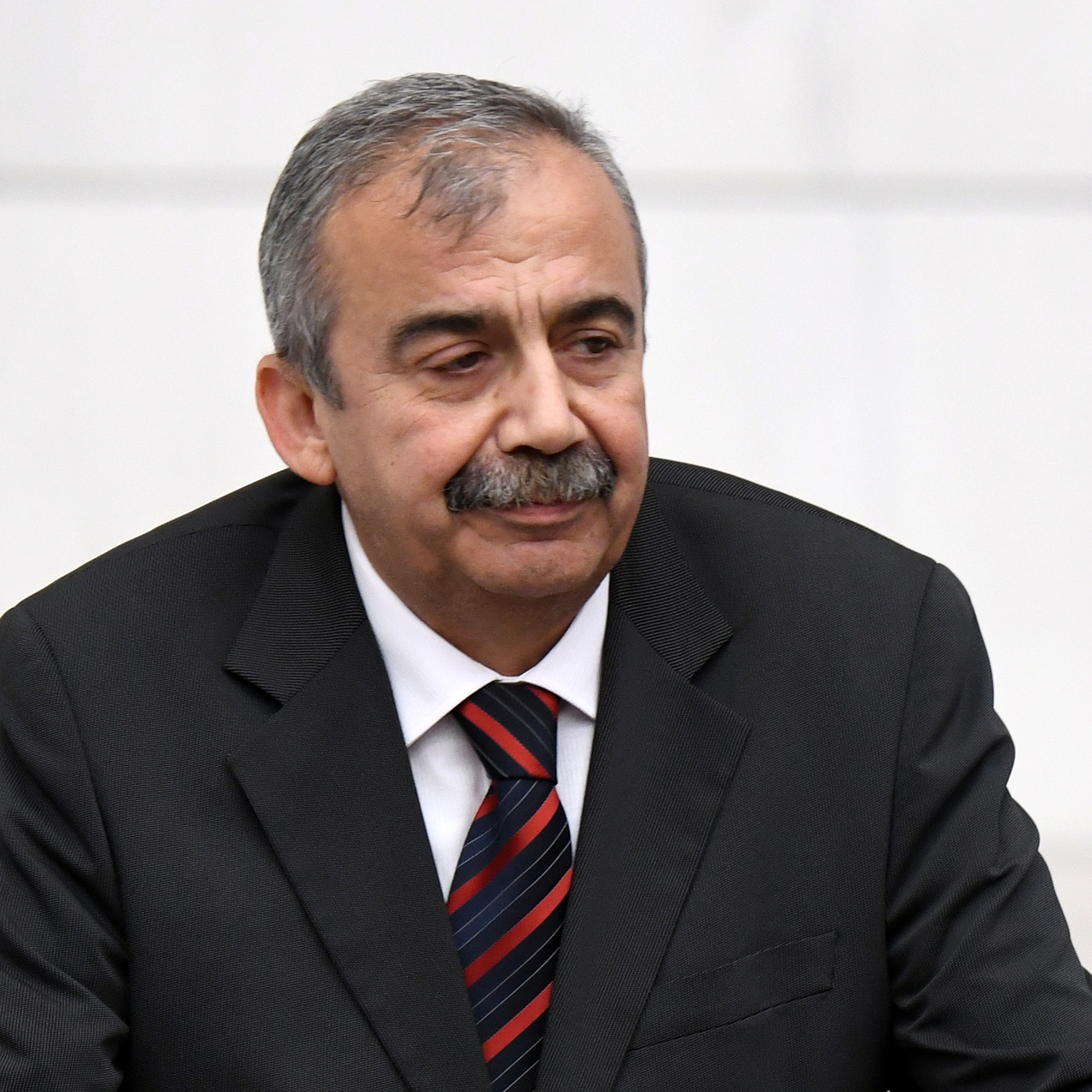 Vefatı, derin üzüntüye sevk etti