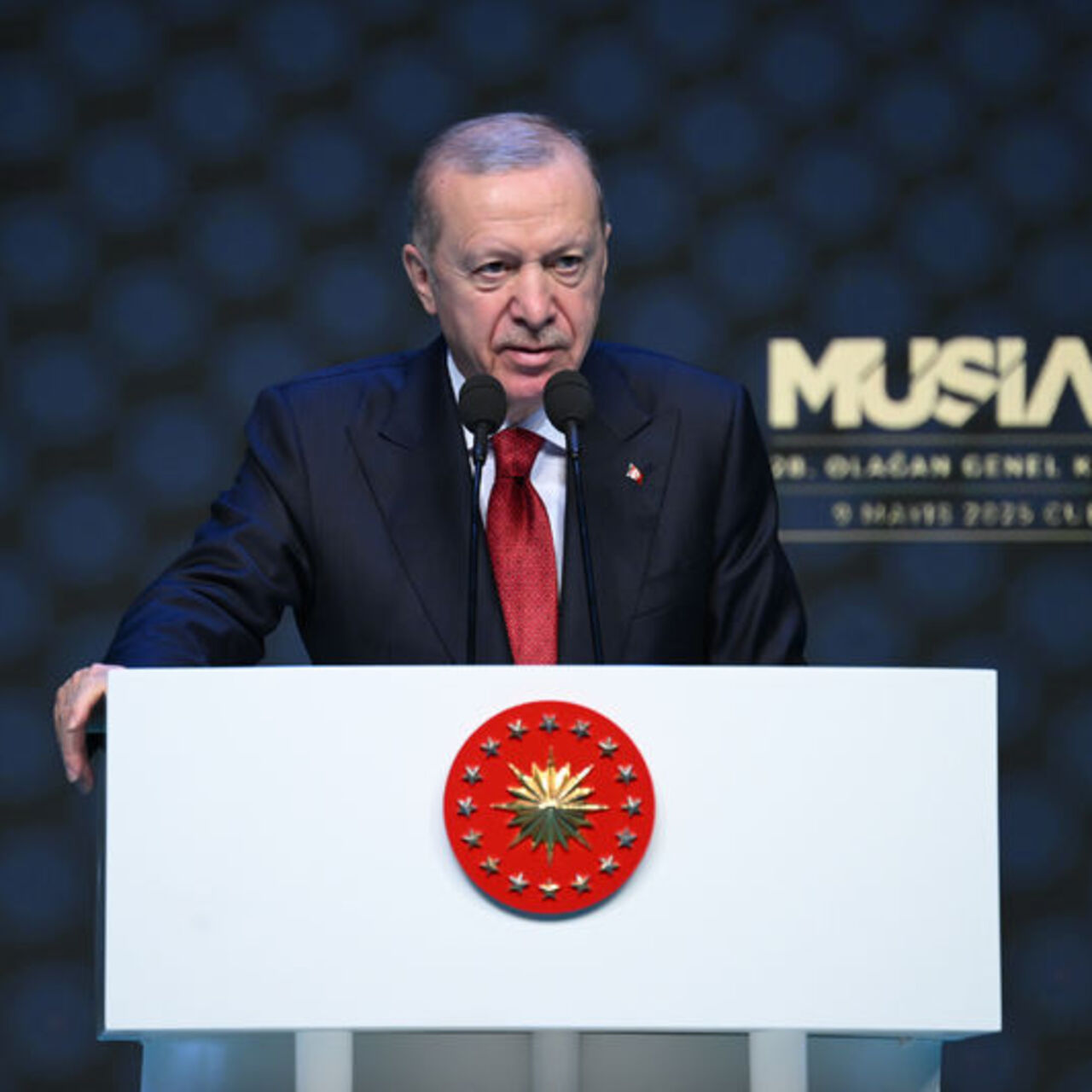“Yıllık enflasyon 11 aydır kesintisiz düşüyor, inşallah devamı da gelecek”